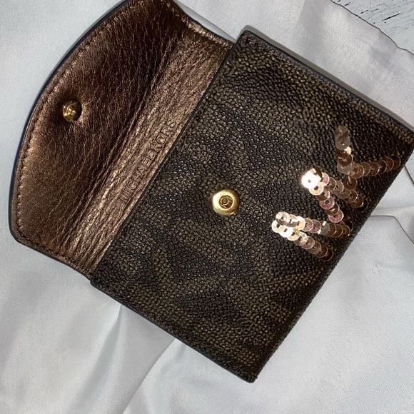 Authentic Michael Kors coin purse - Picture 3 of 5